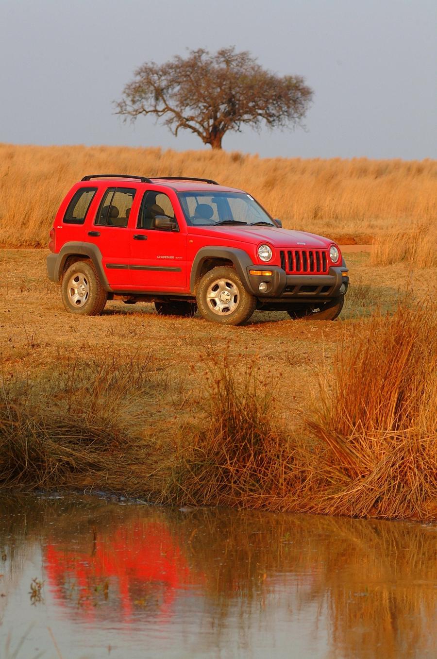  Jeep Cherokee 2002 года  (фото 98 из 130)